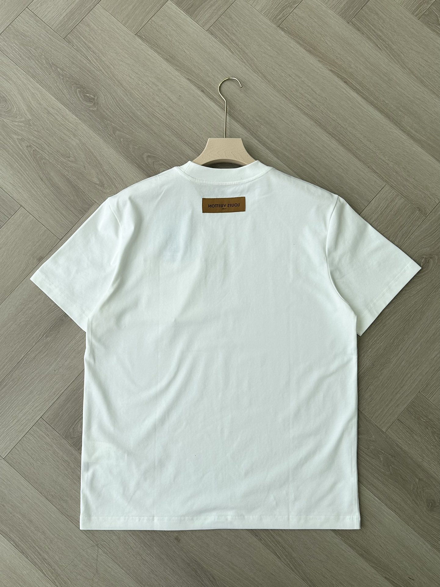 Louis Vuitton Pure Cotton T-Shirt, Soft and Breathable, Summer Essential 9 i1746961852 5841 7