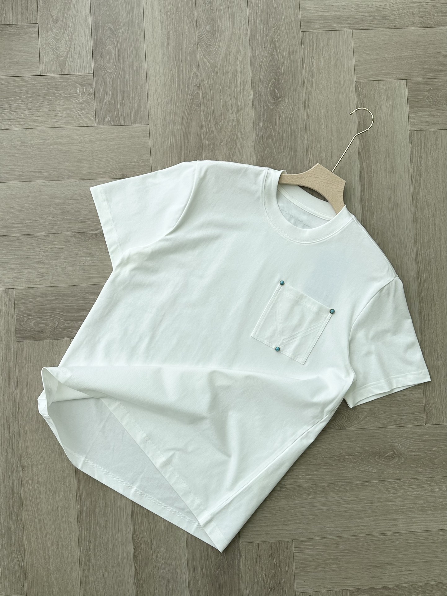 Louis Vuitton Pure Cotton T-Shirt, Soft and Breathable, Summer Essential 8 i1746961852 8428 6