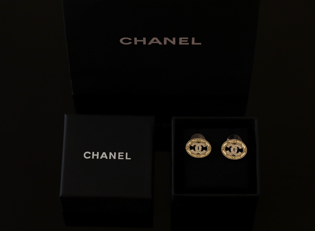 Chanel Jewelry Earring Yellow Fall/Winter Collection