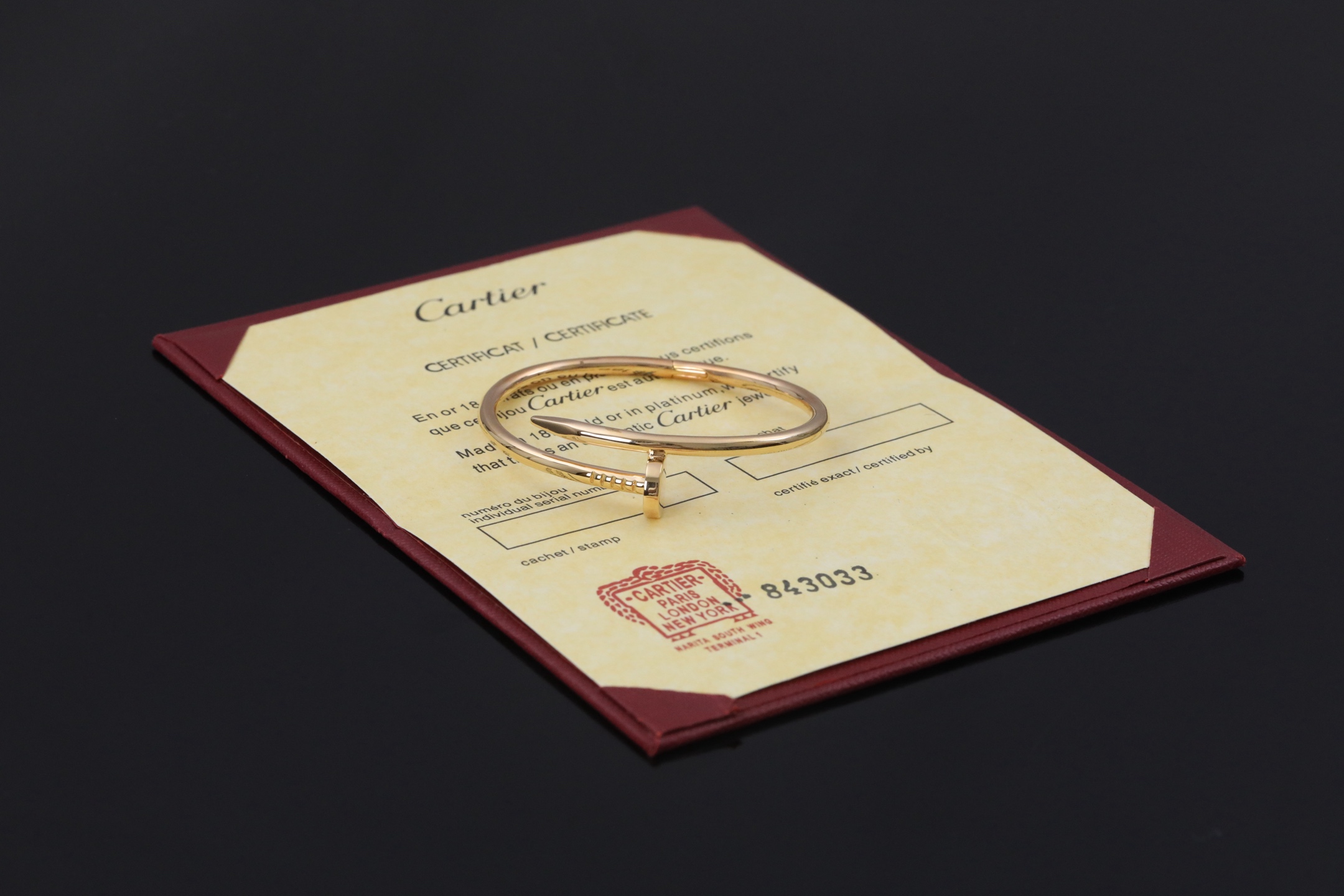 “Authentic Custom Gold Jewelry: Cartier’s Latest Nail Bracelet Review and Comparison” - 图片 1