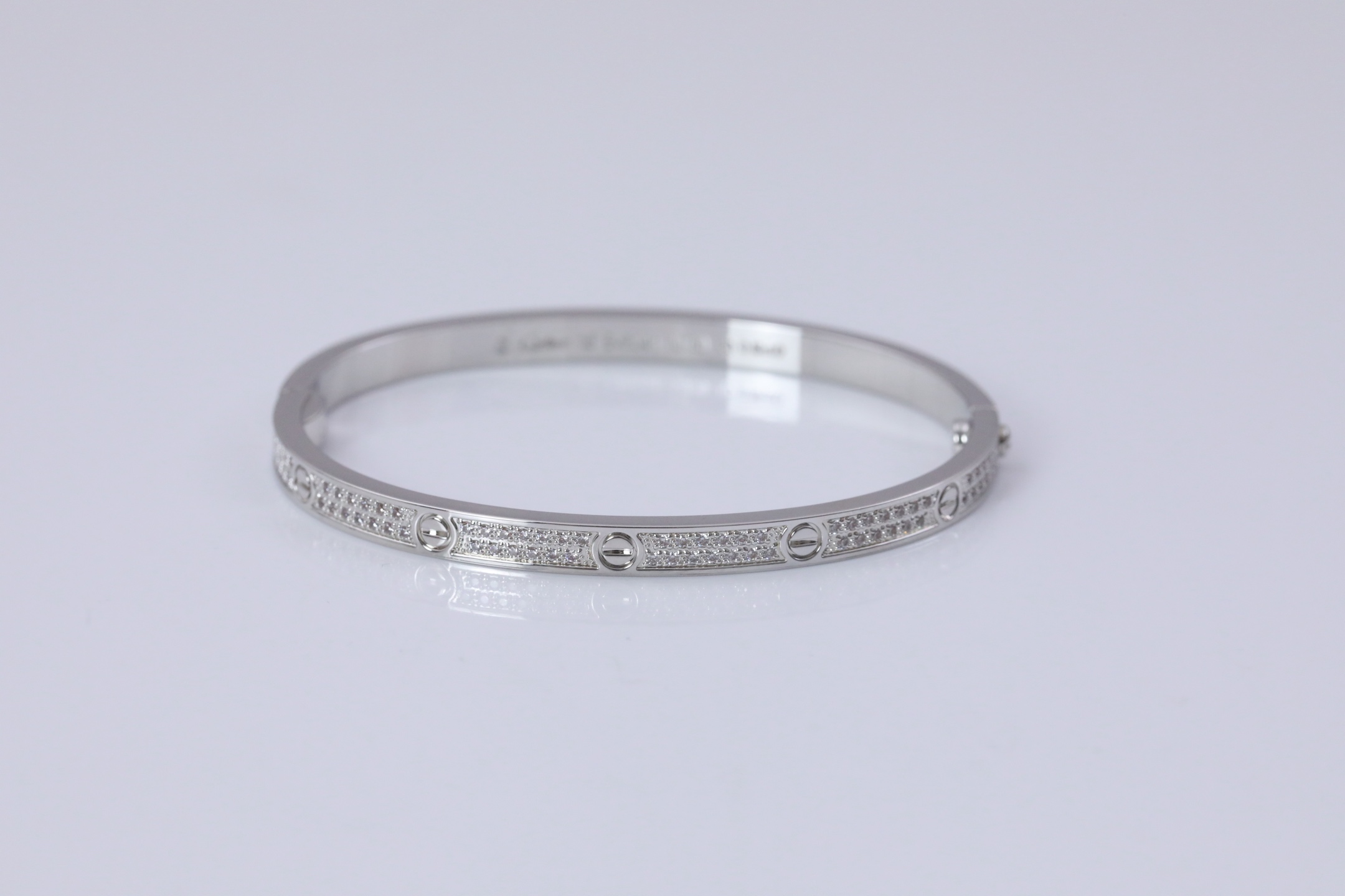 Cartier Love 手镯饰品 3