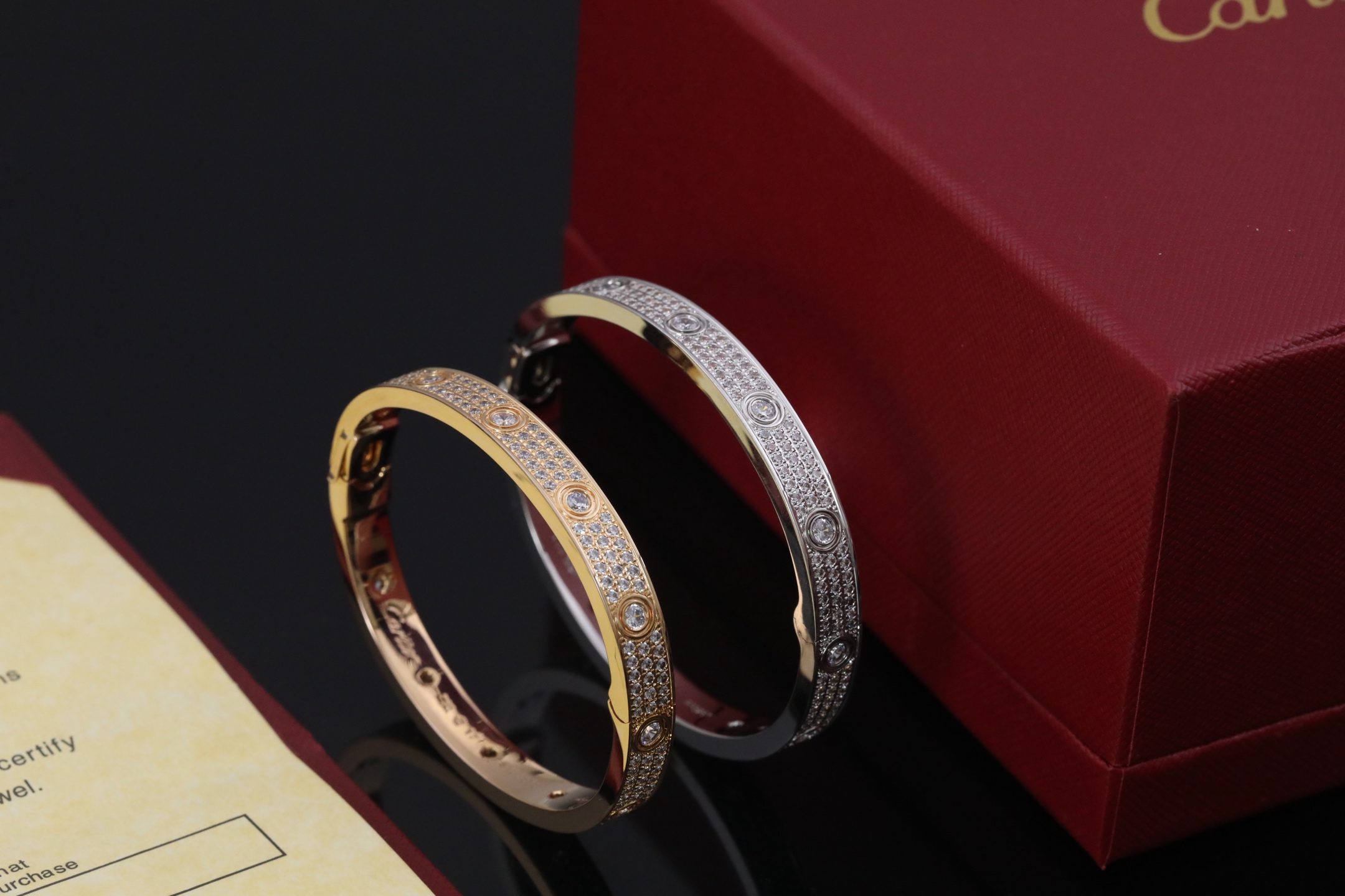 Cartier Love hand bracelet饰品 3