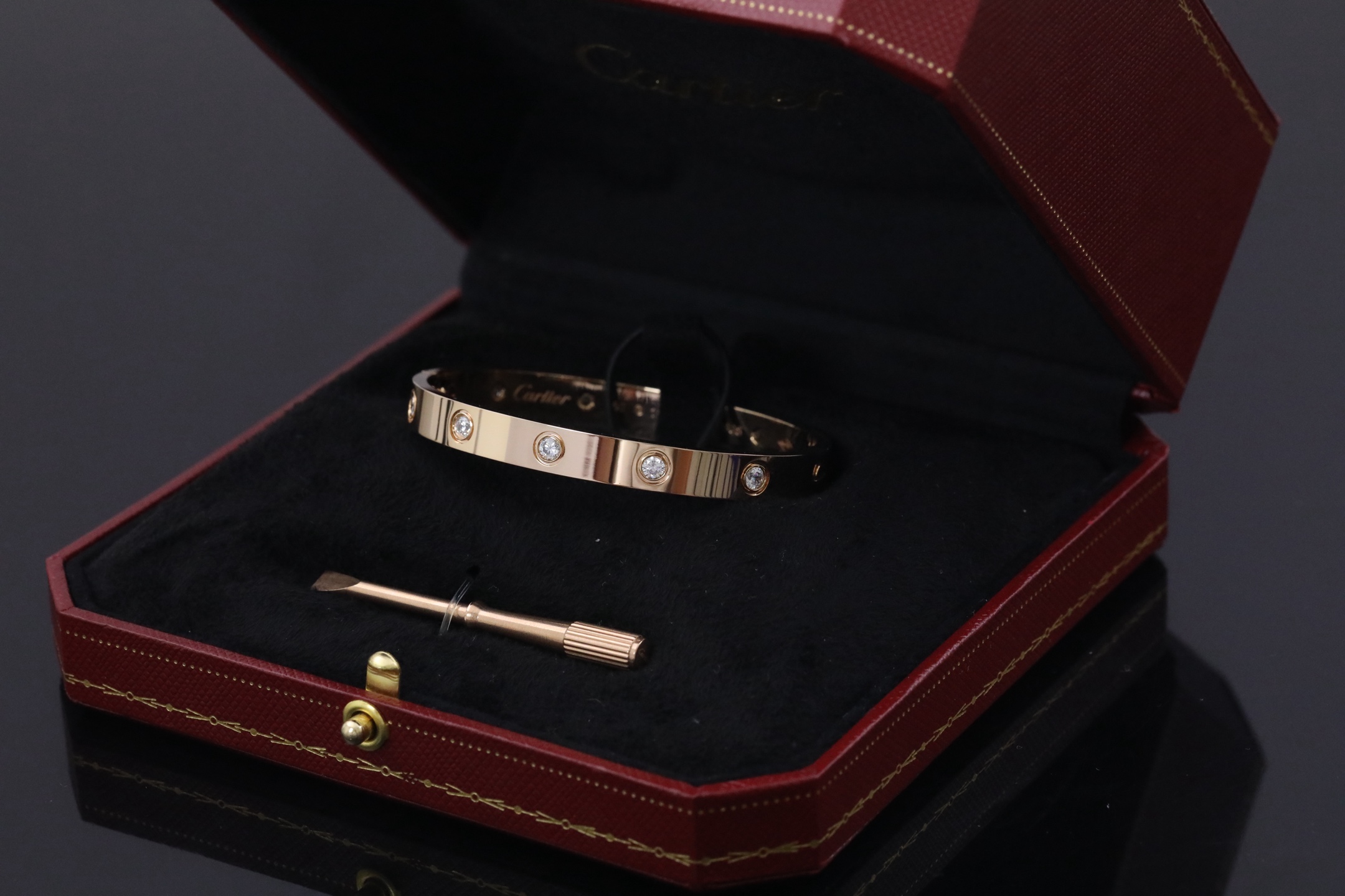 LOVE系列 手镯包,饰品 4 LOVE系列 手镯包,饰品 4