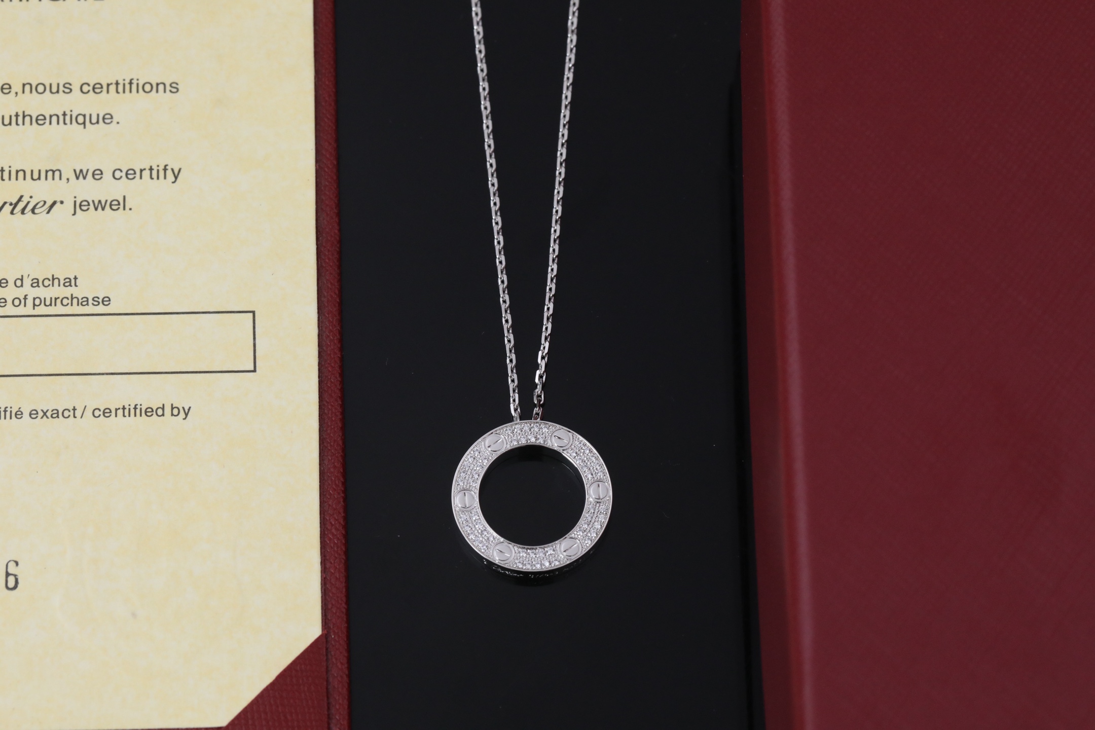 Cartier LOVE圆牌白金色满钻项链限量现货