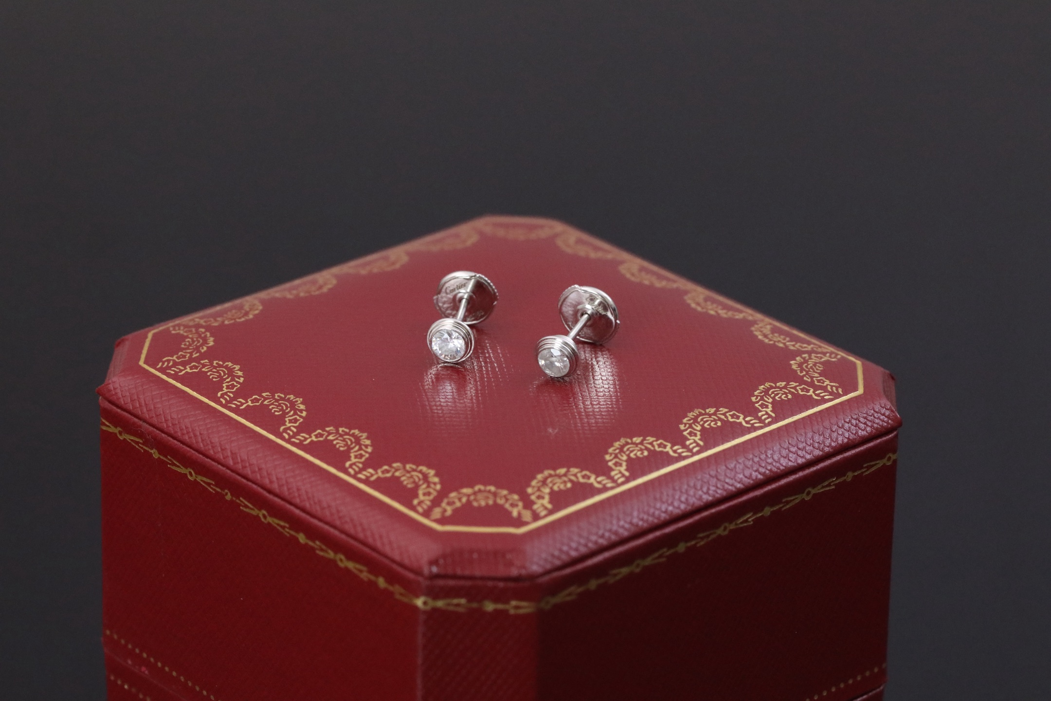 单钻耳钉 实价可订做真金真钻