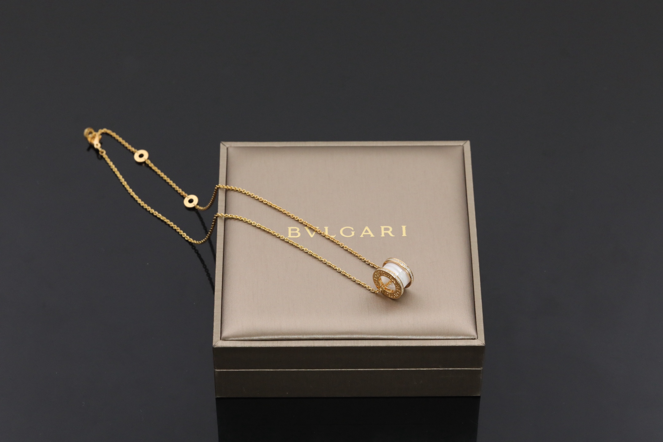 Bvlgari B-Zero 陶瓷边钻项链bv,包,项链,饰品 2