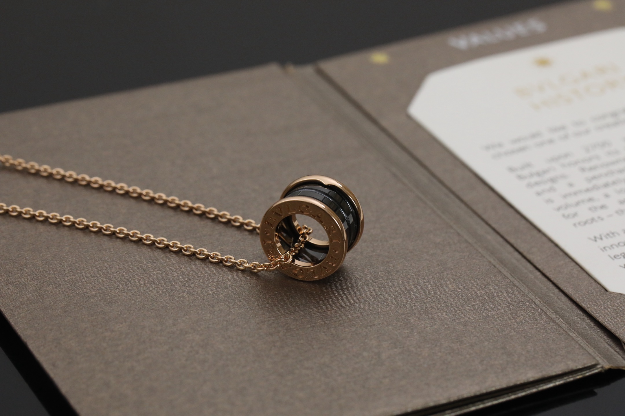 Bvlgari B-Zero 陶瓷项链bv,包,项链,饰品 4