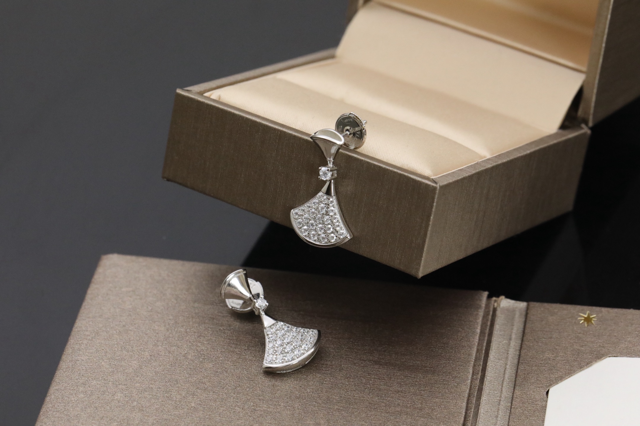 Bvlgari Diva 耳钉bv,耳环,饰品 4