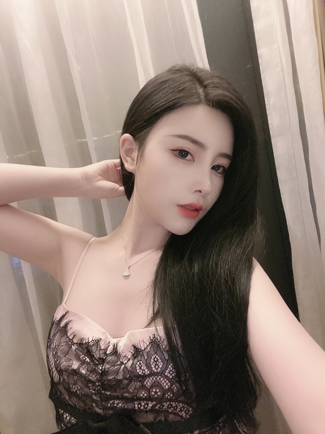 玫瑰金模特佩戴效果~