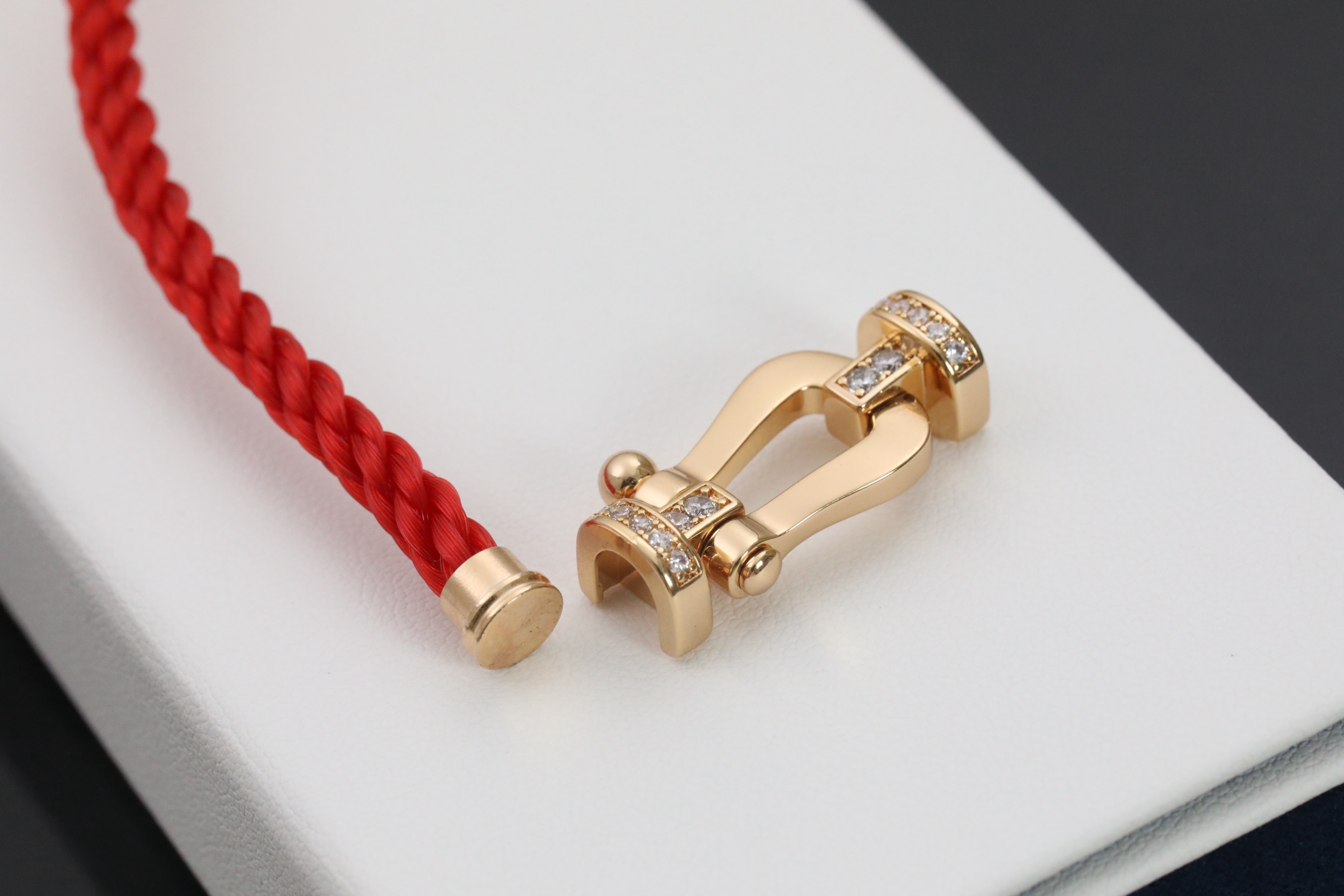 半钻手绳与F&ED马鞍红绳手链