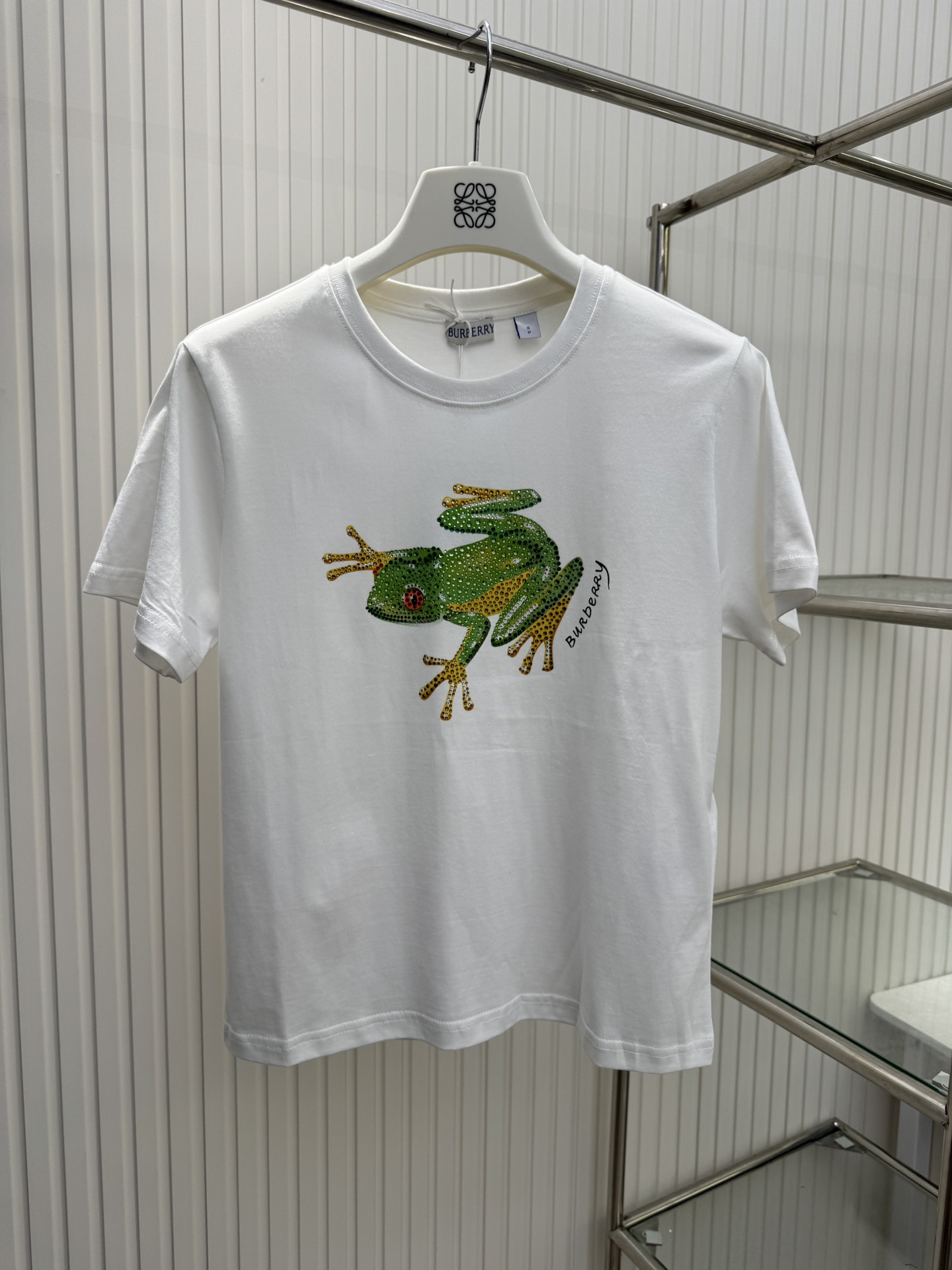 BBR 巴宝莉24ss胸前青蛙水钻字母印花短袖T恤（女款）