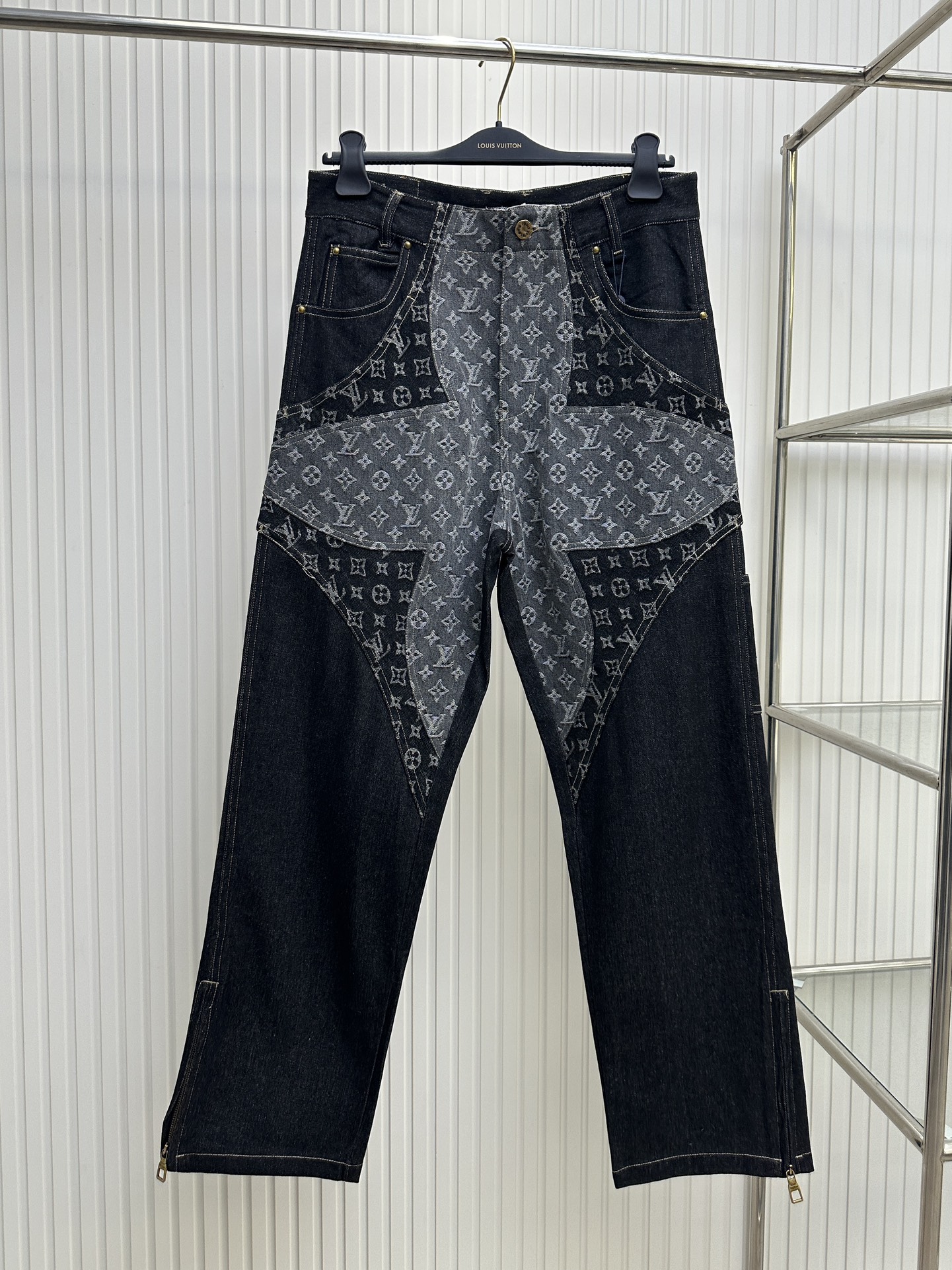 Louis Vuitton Clothing Jeans Pants & Trousers sell Online