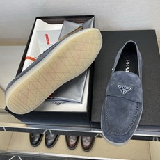 ⚠️【PRA*】⚠️高品质,四季款⚠️男士休闲款正码:39一44(5-10) (黑、兰、灰、杏)⚠️经 ⚠️【PRA*】⚠️高品质,四季款⚠️男士休闲款正码:39一44(5-10) (黑、兰、灰、杏)⚠️经