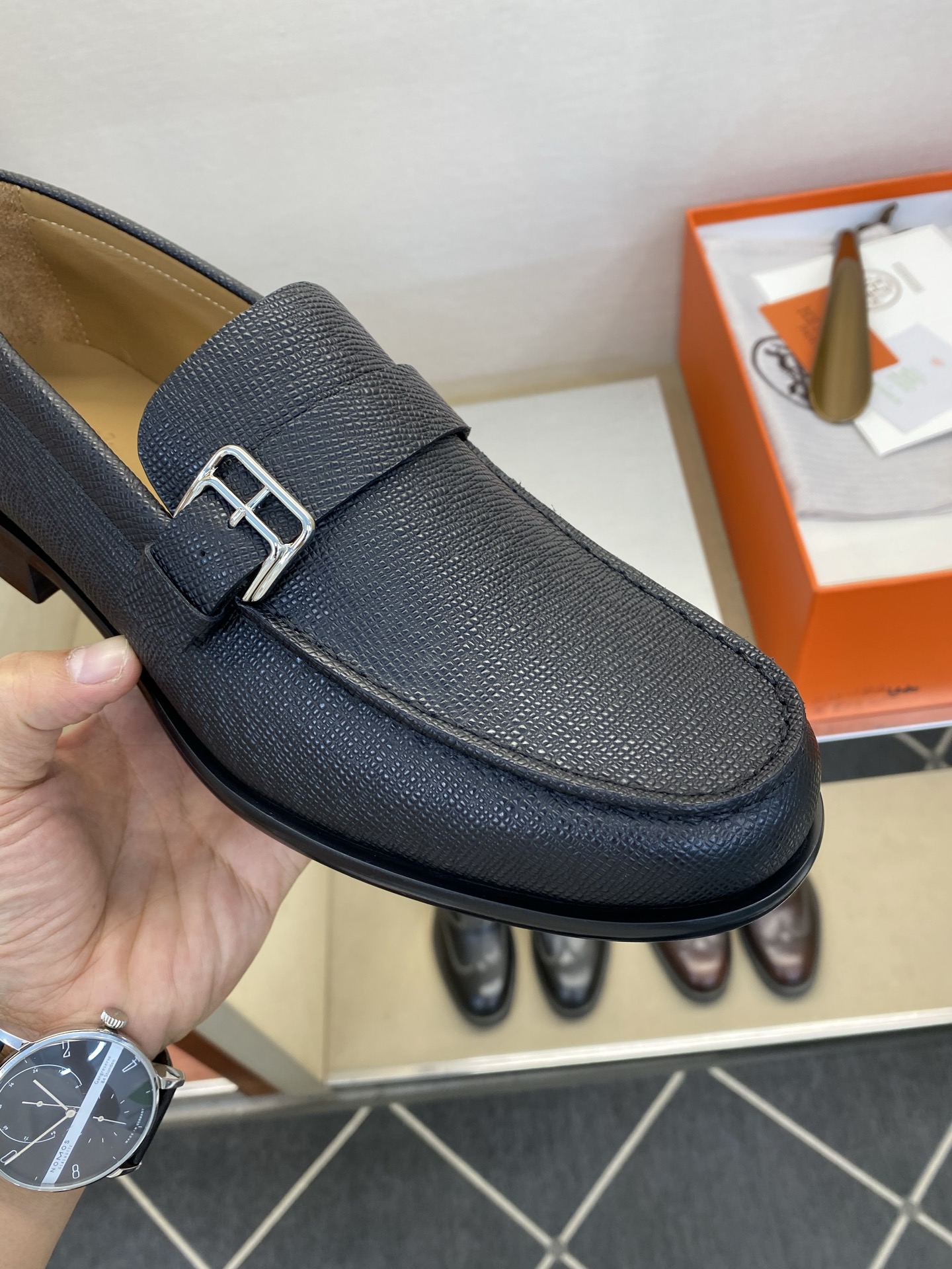⚠️【HMS＊】⚠️高品质，顶尖工艺品⚠️男士时尚经典乐福鞋⚠️正码：39－44(6.5一9）⚠️经典乐