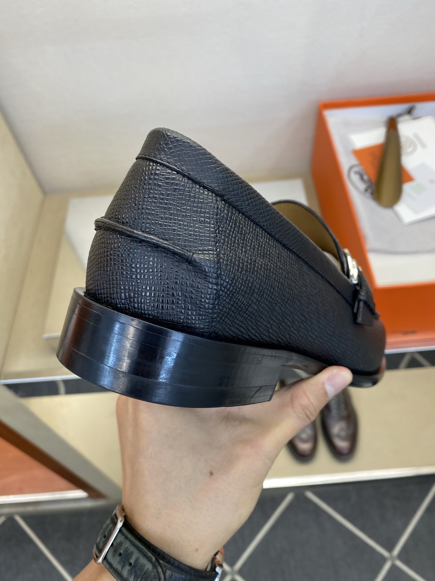 ⚠️【HMS＊】⚠️高品质，顶尖工艺品⚠️男士时尚经典乐福鞋⚠️正码：39－44(6.5一9）⚠️经典乐