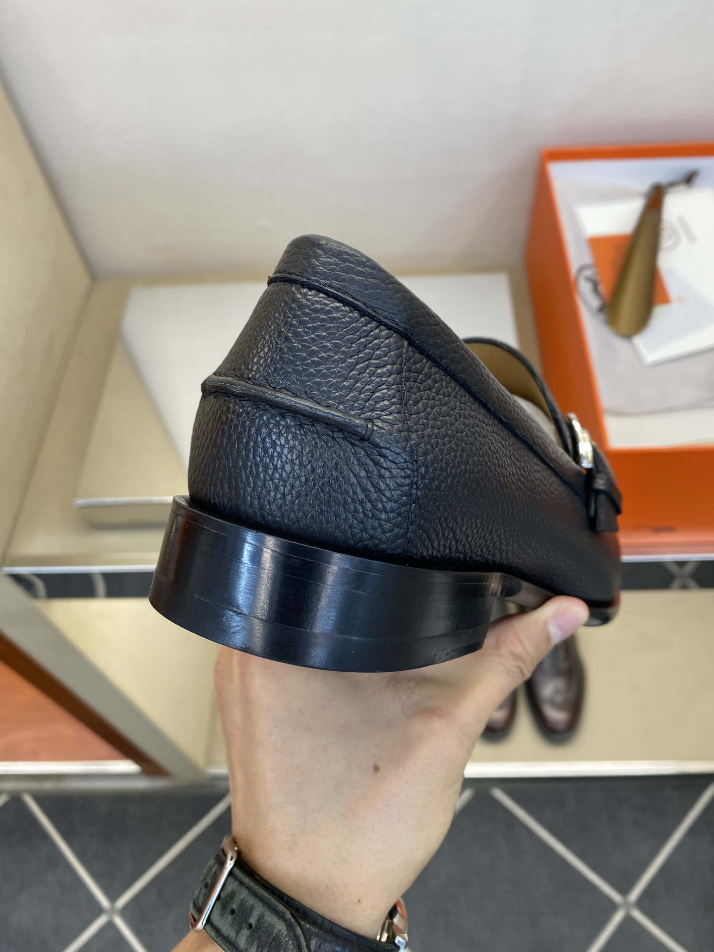 ⚠️【HMS＊】⚠️高品质，顶尖工艺品⚠️男士时尚经典乐福鞋⚠️正码：39－44(6.5一9）⚠️经典乐