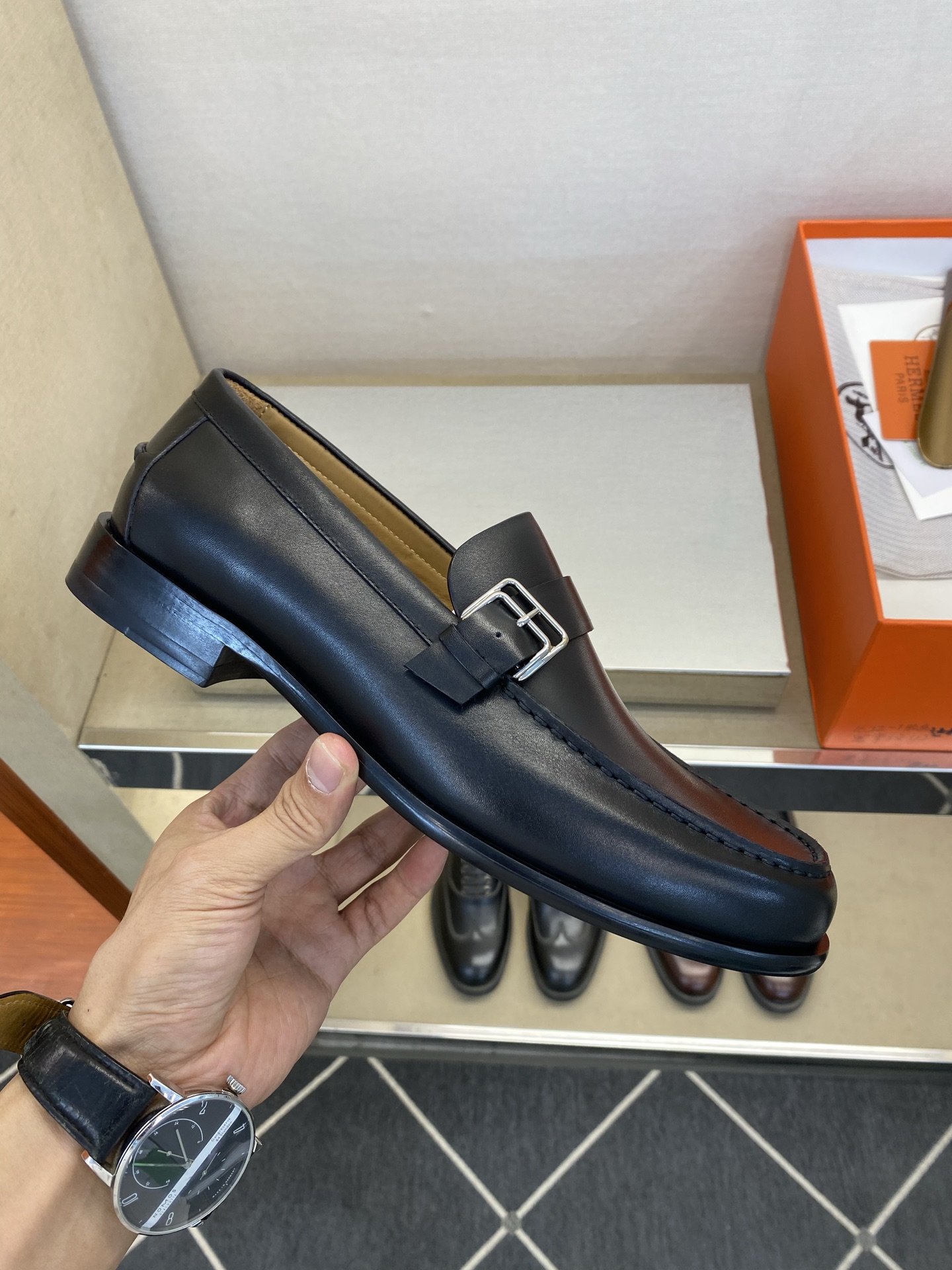 ⚠️【HMS＊】⚠️高品质，顶尖工艺品⚠️男士时尚经典乐福鞋⚠️正码：39－44(6.5一9）⚠️经典乐