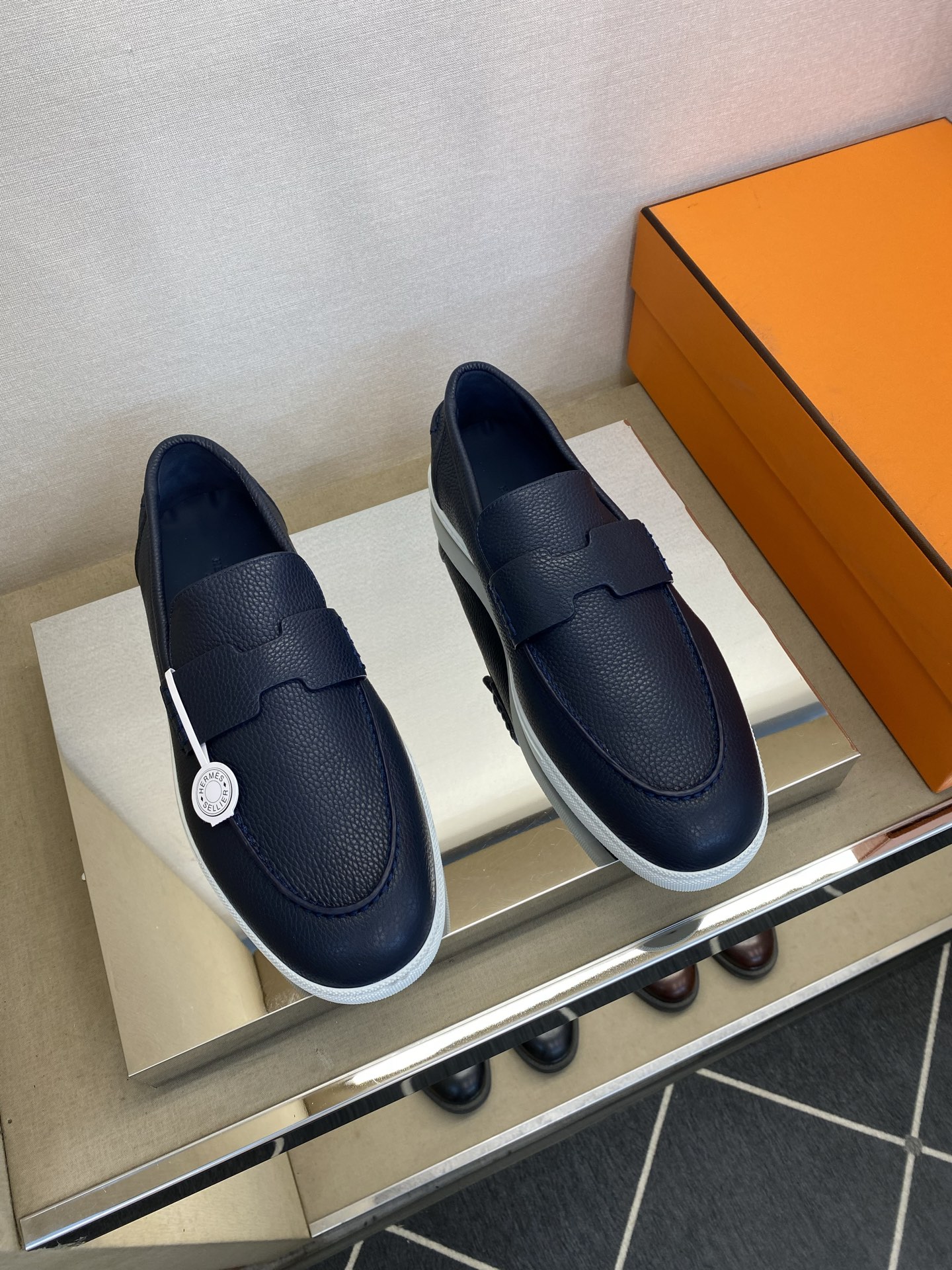 ⚠️【HMS＊】⚠️男士轻便乐福鞋⚠️正码：39－44⚠️超轻盈舒适！🐂货！顶级手工艺[强]💯💯经典简约