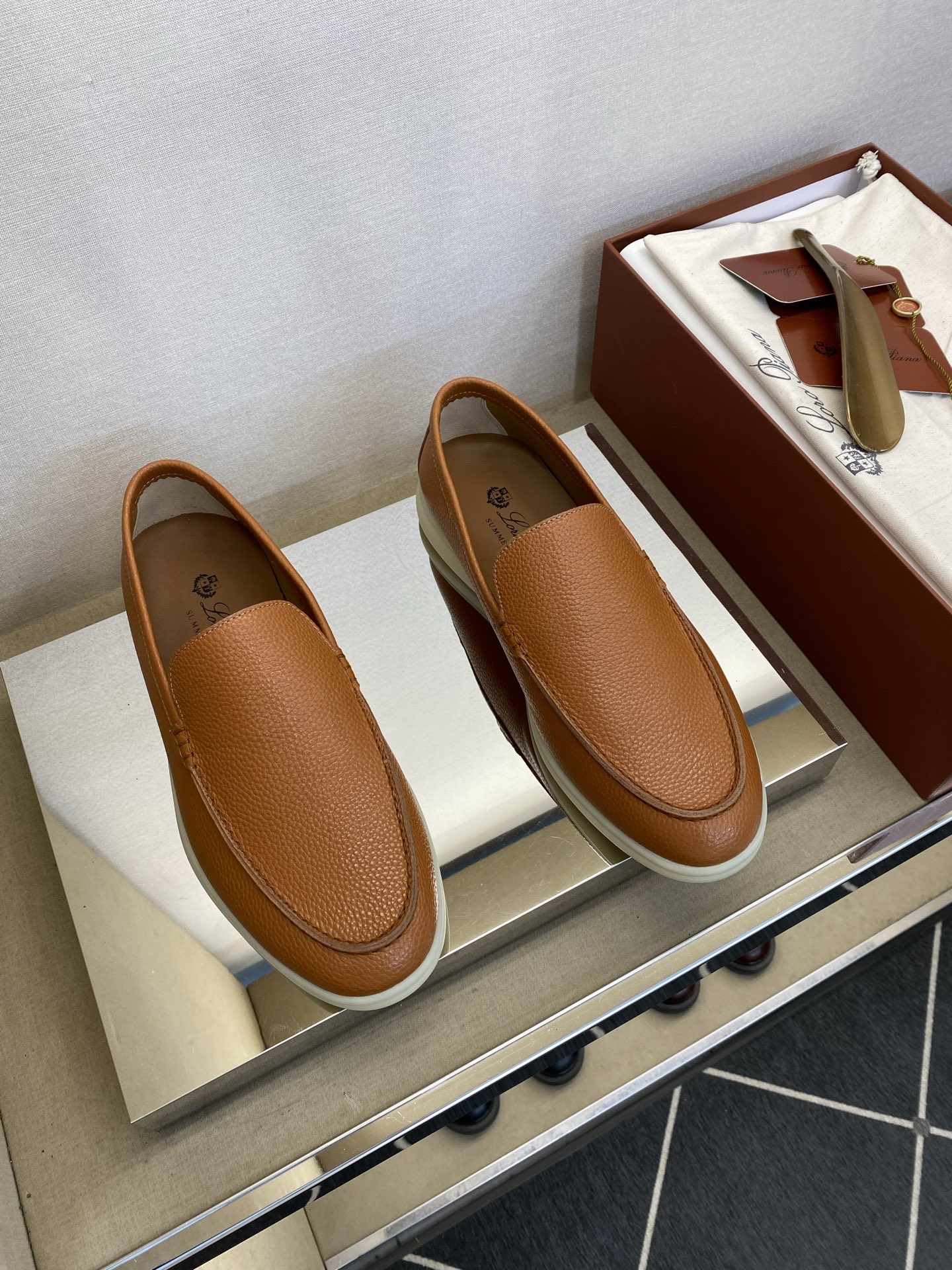 ⚠️【Loro  Piana】⚠️男士轻便款⚠️正码：39一44，45，46定做⚠️高端🐂货！时尚高光款