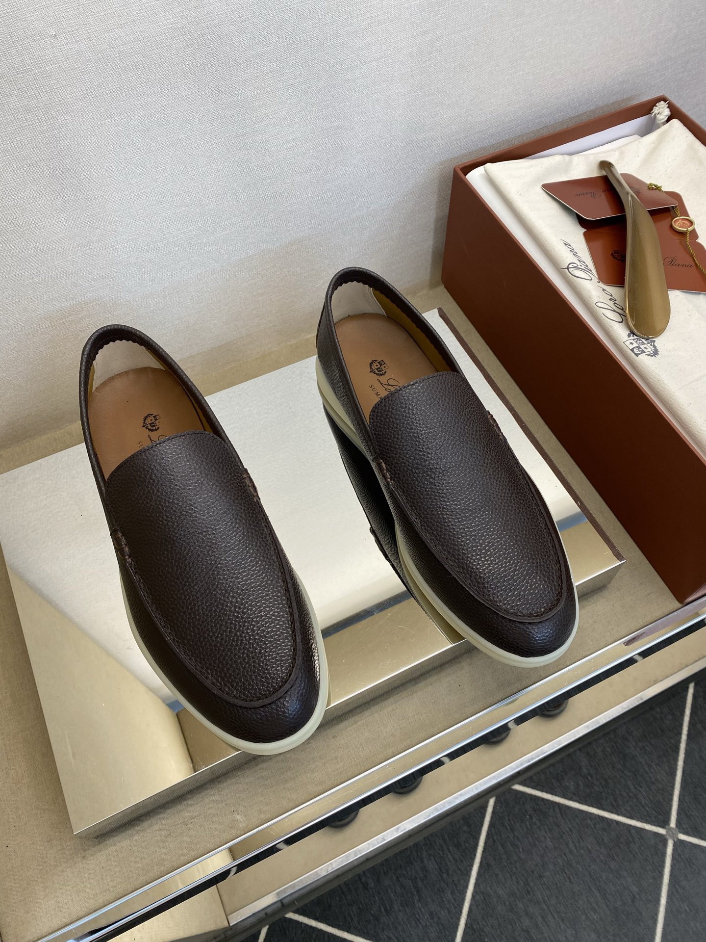 ⚠️【Loro  Piana】⚠️男士轻便款⚠️正码：39一44，45，46定做⚠️高端🐂货！时尚高光款