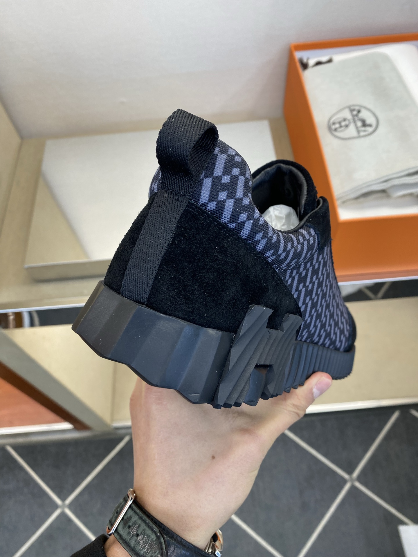 ⚠️【HMS＊】⚠️男士经典运动鞋⚠️正码：39－44⚠️超轻盈舒适！🐂货！顶级手工艺[强]💯💯经典简约