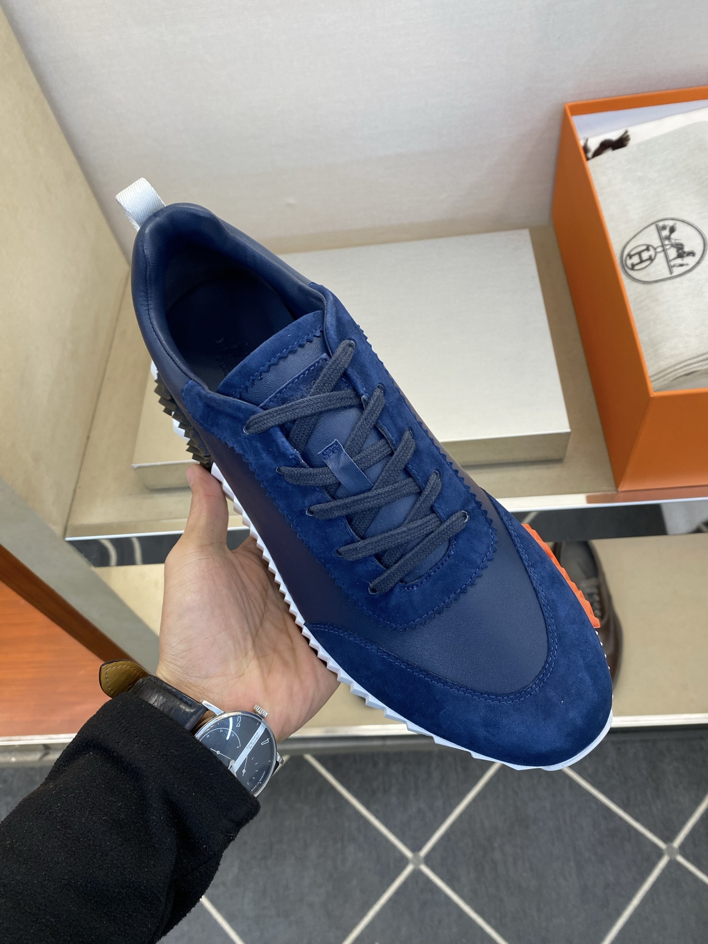 ⚠️【HMS＊】⚠️男士经典运动鞋⚠️正码：39－44⚠️超轻盈舒适！🐂货！顶级手工艺[强]💯💯经典简约