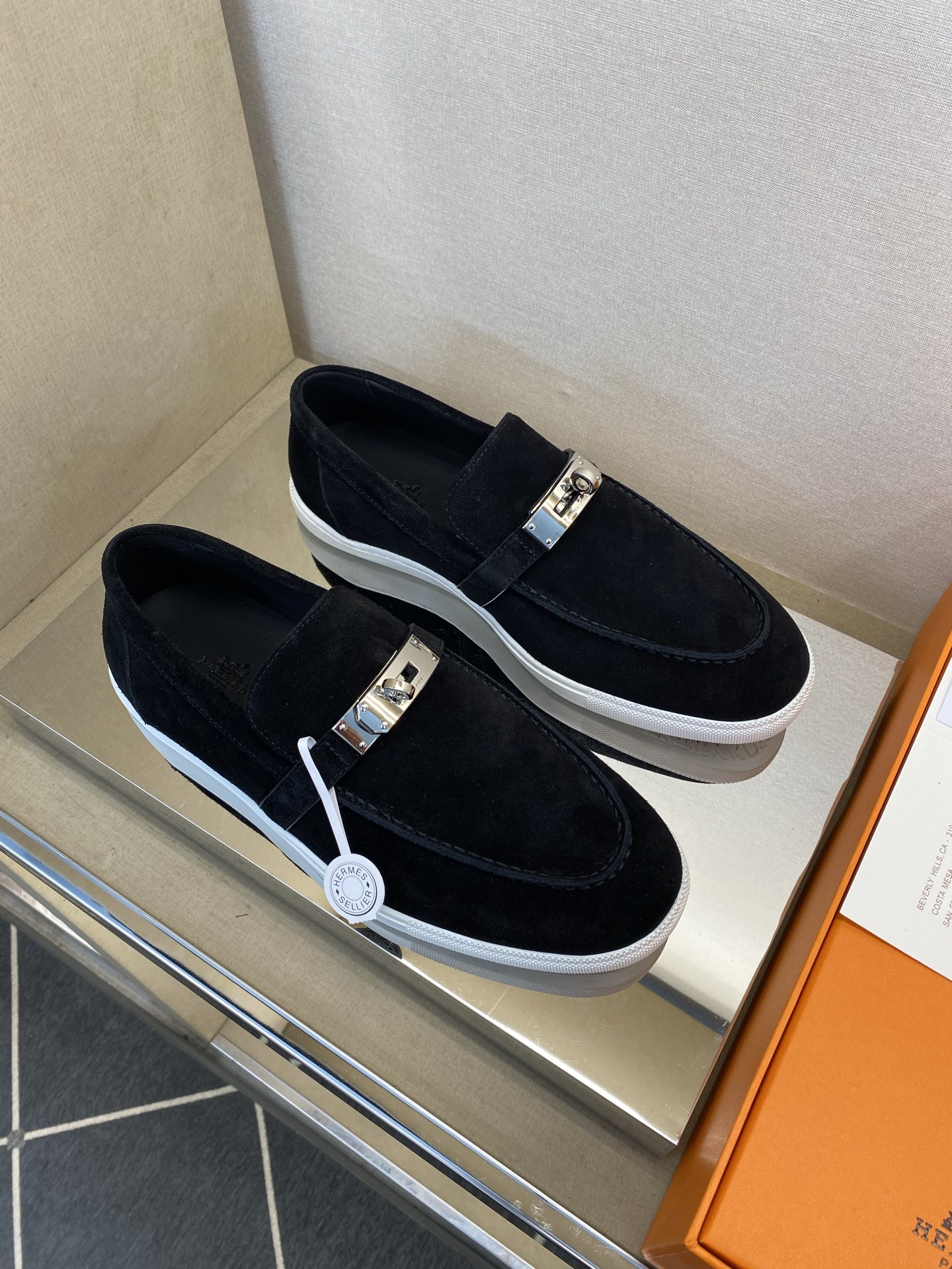 ⚠️【HMS＊】⚠️男士轻便乐福鞋⚠️正码：39－44⚠️超轻盈舒适！🐂货！顶级手工艺[强]💯💯经典简约