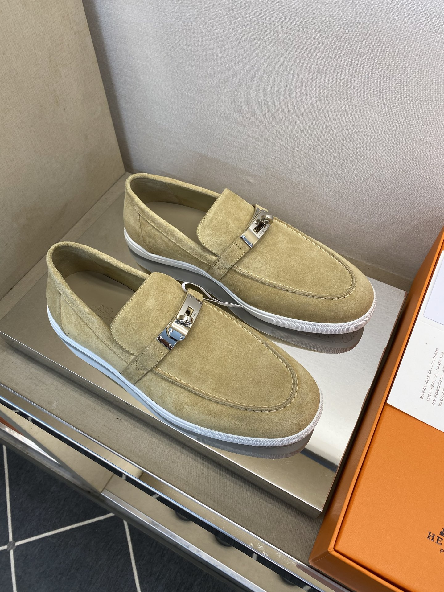 ⚠️【HMS＊】⚠️男士轻便乐福鞋⚠️正码：39－44⚠️超轻盈舒适！🐂货！顶级手工艺[强]💯💯经典简约