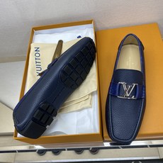 ⚠️【L*V】⚠️高端男士驾车、一脚蹬系列⚠️39一44(5一10)⚠️全料面原版荔纹牛皮!厚实柔软!全 ⚠️【L*V】⚠️高端男士驾车、一脚蹬系列⚠️39一44(5一10)⚠️全料面原版荔纹牛皮!厚实柔软!全