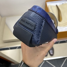 ⚠️【L*V】⚠️高端男士驾车、一脚蹬系列⚠️39一44(5一10)⚠️全料面原版荔纹牛皮!厚实柔软!全 ⚠️【L*V】⚠️高端男士驾车、一脚蹬系列⚠️39一44(5一10)⚠️全料面原版荔纹牛皮!厚实柔软!全
