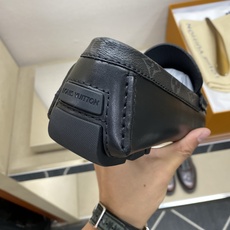 ⚠️【L*V】⚠️高端男士驾车、一脚蹬系列⚠️39一44(5一10)⚠️全料面原版荔纹牛皮!厚实柔软!全 ⚠️【L*V】⚠️高端男士驾车、一脚蹬系列⚠️39一44(5一10)⚠️全料面原版荔纹牛皮!厚实柔软!全