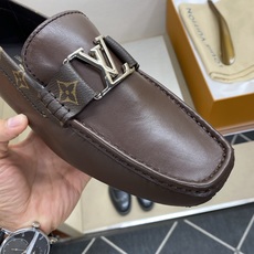 ⚠️【L*V】⚠️高端男士驾车、一脚蹬系列⚠️39一44(5一10)⚠️全料面原版荔纹牛皮!厚实柔软!全 ⚠️【L*V】⚠️高端男士驾车、一脚蹬系列⚠️39一44(5一10)⚠️全料面原版荔纹牛皮!厚实柔软!全