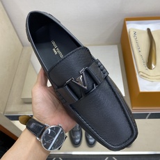 ⚠️【L*V】⚠️高端男士驾车、一脚蹬系列⚠️39一44(5一10)⚠️全料面原版荔纹牛皮!厚实柔软!全 ⚠️【L*V】⚠️高端男士驾车、一脚蹬系列⚠️39一44(5一10)⚠️全料面原版荔纹牛皮!厚实柔软!全