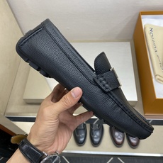 ⚠️【L*V】⚠️高端男士驾车、一脚蹬系列⚠️39一44(5一10)⚠️全料面原版荔纹牛皮!厚实柔软!全 ⚠️【L*V】⚠️高端男士驾车、一脚蹬系列⚠️39一44(5一10)⚠️全料面原版荔纹牛皮!厚实柔软!全