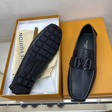 ⚠️【L*V】⚠️高端男士驾车、一脚蹬系列⚠️39一44(5一10)⚠️全料面原版荔纹牛皮!厚实柔软!全 ⚠️【L*V】⚠️高端男士驾车、一脚蹬系列⚠️39一44(5一10)⚠️全料面原版荔纹牛皮!厚实柔软!全