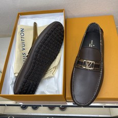 ⚠️【L*V】⚠️高端男士驾车、一脚蹬系列⚠️39一44(5一10)⚠️全料面原版荔纹牛皮!厚实柔软!全 ⚠️【L*V】⚠️高端男士驾车、一脚蹬系列⚠️39一44(5一10)⚠️全料面原版荔纹牛皮!厚实柔软!全