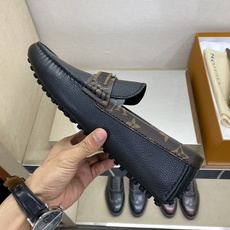 ⚠️【L*V】⚠️高端男士驾车、一脚蹬系列⚠️39一44(5一10)⚠️全料面原版荔纹牛皮!厚实柔软!全 ⚠️【L*V】⚠️高端男士驾车、一脚蹬系列⚠️39一44(5一10)⚠️全料面原版荔纹牛皮!厚实柔软!全