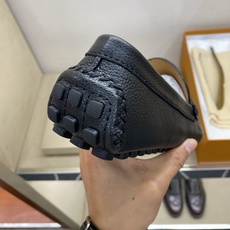 ⚠️【L*V】⚠️高端男士驾车、一脚蹬系列⚠️39一44(5一10)⚠️全料面原版荔纹牛皮!厚实柔软!全 ⚠️【L*V】⚠️高端男士驾车、一脚蹬系列⚠️39一44(5一10)⚠️全料面原版荔纹牛皮!厚实柔软!全