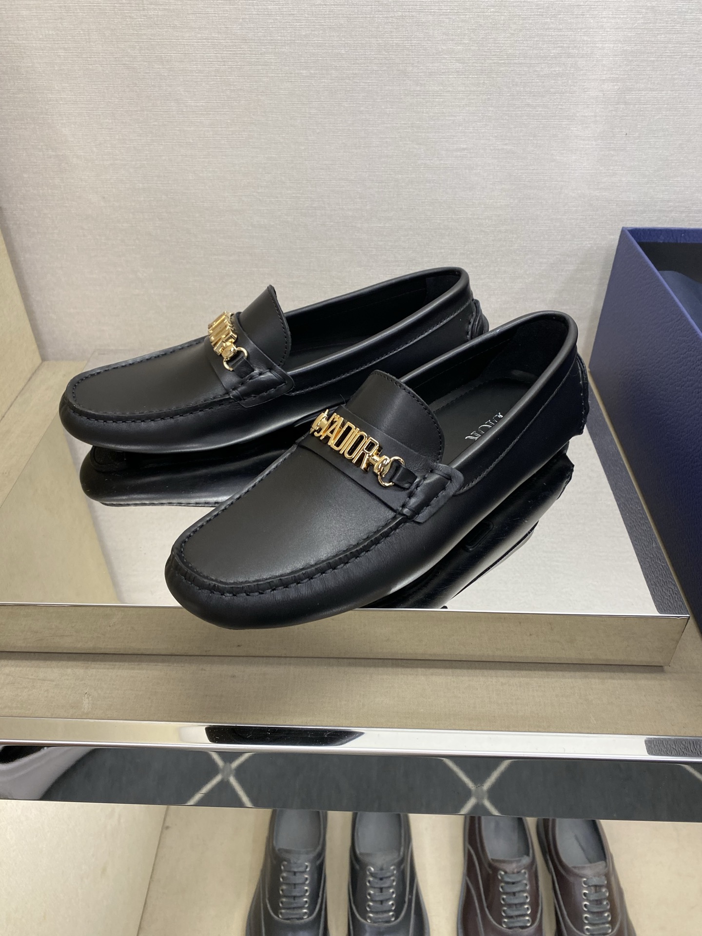 ⚠️【Dio*】⚠️驾车鞋！(豆豆款）⚠️高品质男士套脚款⚠️正码：39一44(5一10）⚠️原版粒面感
