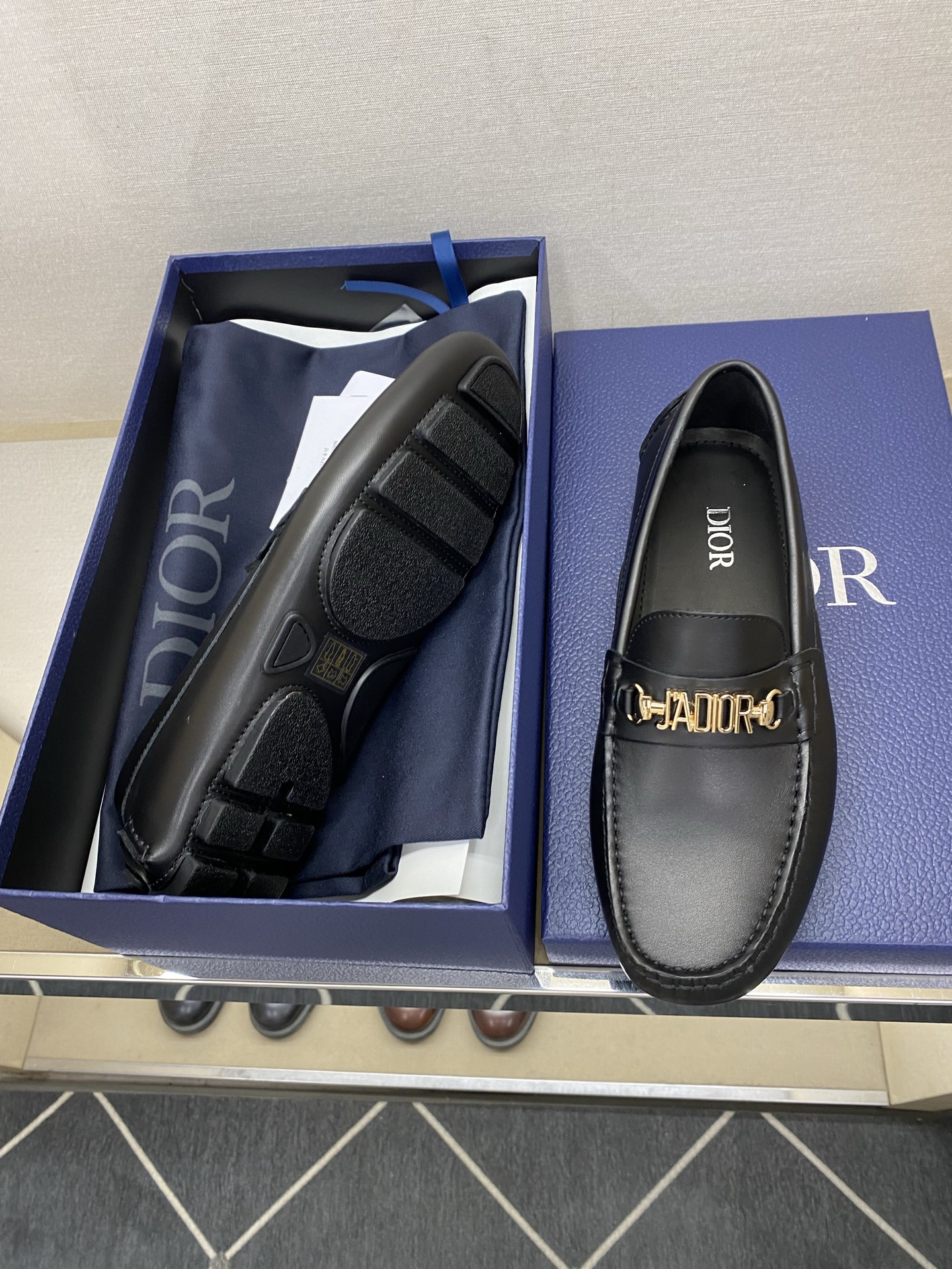 ⚠️【Dio*】⚠️驾车鞋！(豆豆款）⚠️高品质男士套脚款⚠️正码：39一44(5一10）⚠️原版粒面感