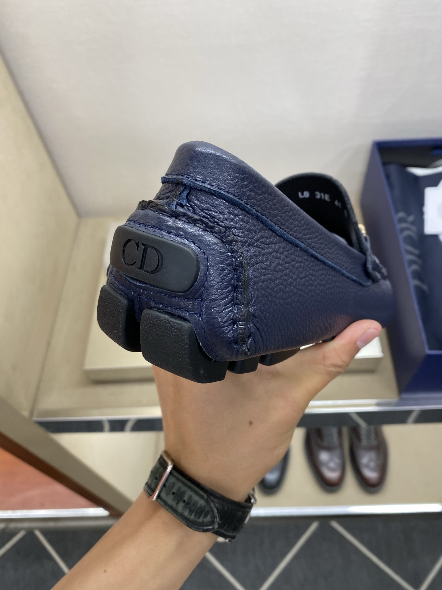 ⚠️【Dio*】⚠️驾车鞋！(豆豆款）⚠️高品质男士套脚款⚠️正码：39一44(5一10）⚠️原版粒面感