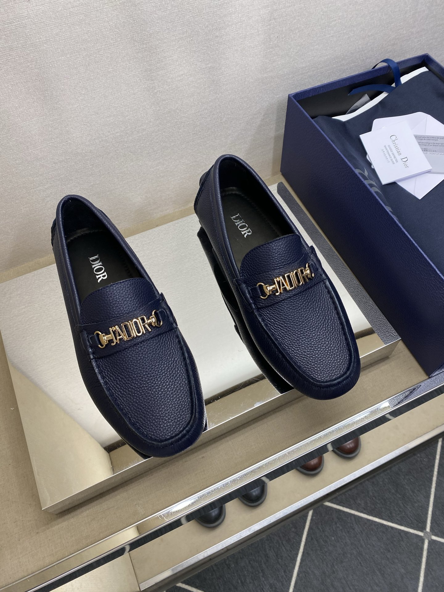 ⚠️【Dio*】⚠️驾车鞋！(豆豆款）⚠️高品质男士套脚款⚠️正码：39一44(5一10）⚠️原版粒面感