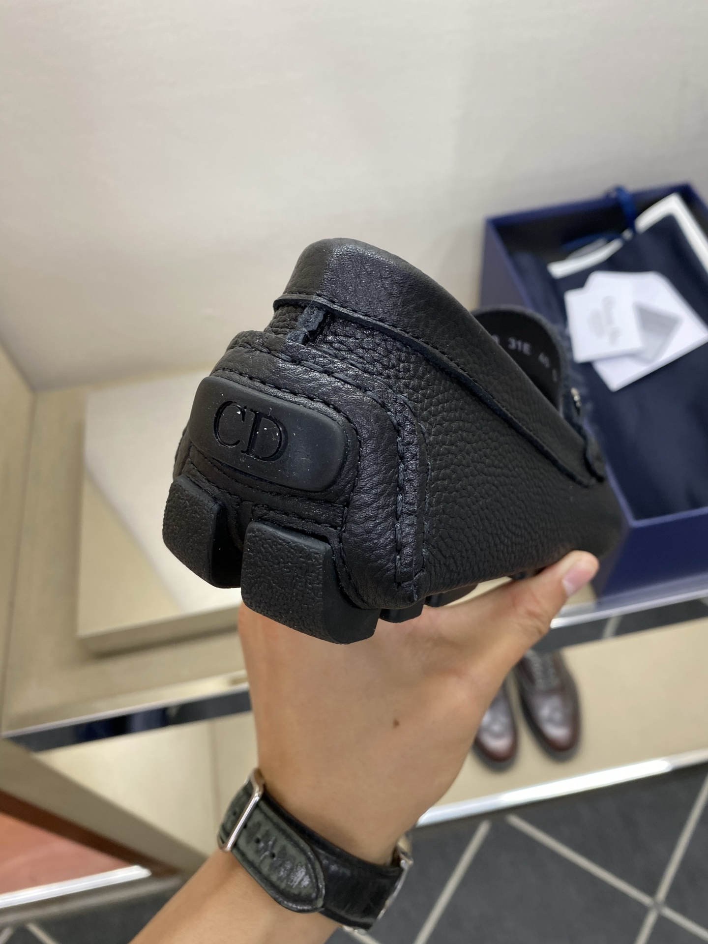 ⚠️【Dio*】⚠️驾车鞋！(豆豆款）⚠️高品质男士套脚款⚠️正码：39一44(5一10）⚠️原版粒面感