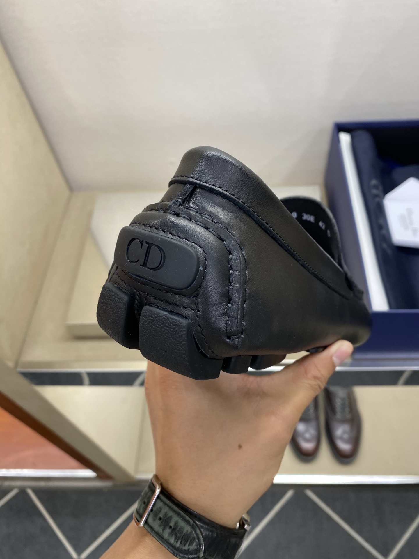 ⚠️【Dio*】⚠️驾车鞋！(豆豆款）⚠️高品质男士套脚款⚠️正码：39一44(5一10）⚠️原版粒面感