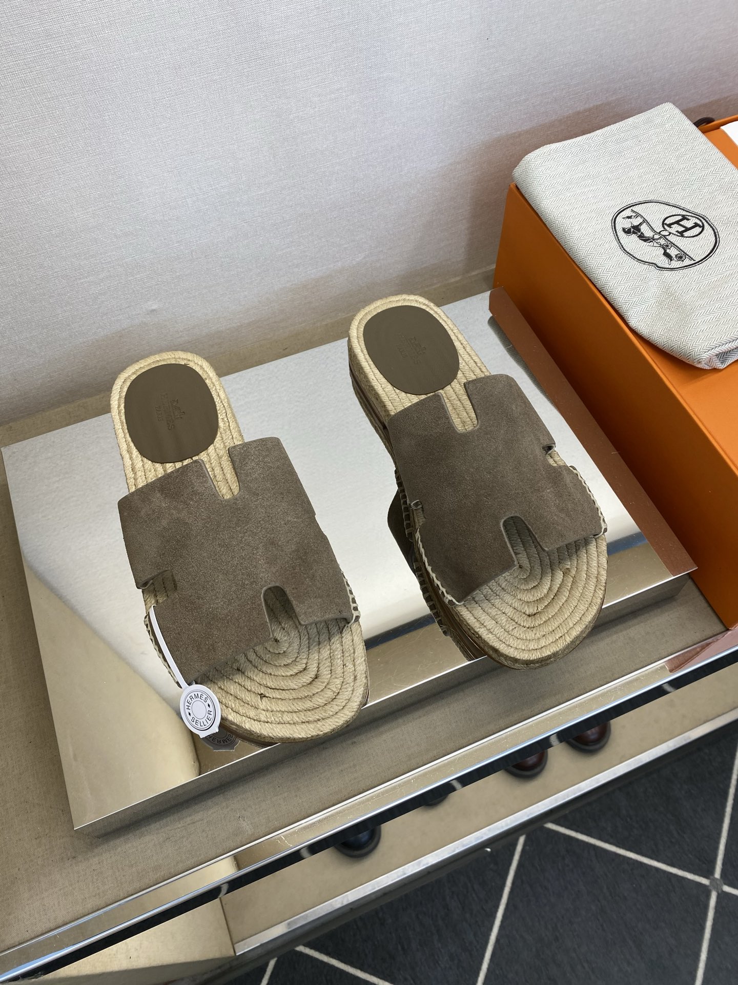 ⚠️【HEM＊】⚠️高品质，顶尖工艺品⚠️男士皮底拖鞋⚠️正码：39 －44，38，45，46订做⚠最新