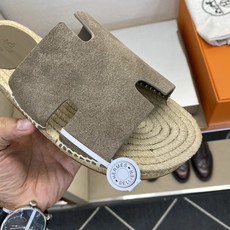 ⚠️【HEM*】⚠️高品质,顶尖工艺品⚠️男士皮底拖鞋⚠️正码:39 -44,38,45,46订做⚠最新 ⚠️【HEM*】⚠️高品质,顶尖工艺品⚠️男士皮底拖鞋⚠️正码:39 -44,38,45,46订做⚠最新