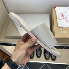 ⚠️【C L】⚠️路铂廷红底鞋⚠️男士皮底拖鞋⚠️正码:39 -44,38,45,46订做⚠最新经典红底 ⚠️【C L】⚠️路铂廷红底鞋⚠️男士皮底拖鞋⚠️正码:39 -44,38,45,46订做⚠最新经典红底