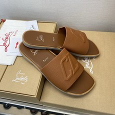 ⚠️【C L】⚠️路铂廷红底鞋⚠️男士皮底拖鞋⚠️正码:39 -44,38,45,46订做⚠最新经典红底 ⚠️【C L】⚠️路铂廷红底鞋⚠️男士皮底拖鞋⚠️正码:39 -44,38,45,46订做⚠最新经典红底
