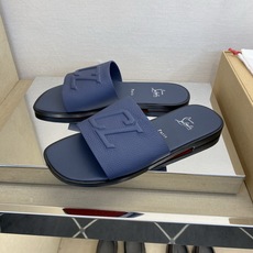 ⚠️【C L】⚠️路铂廷红底鞋⚠️男士皮底拖鞋⚠️正码:39 -44,38,45,46订做⚠最新经典红底 ⚠️【C L】⚠️路铂廷红底鞋⚠️男士皮底拖鞋⚠️正码:39 -44,38,45,46订做⚠最新经典红底