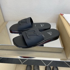 ⚠️【C L】⚠️路铂廷红底鞋⚠️男士皮底拖鞋⚠️正码:39 -44,38,45,46订做⚠最新经典红底 ⚠️【C L】⚠️路铂廷红底鞋⚠️男士皮底拖鞋⚠️正码:39 -44,38,45,46订做⚠最新经典红底